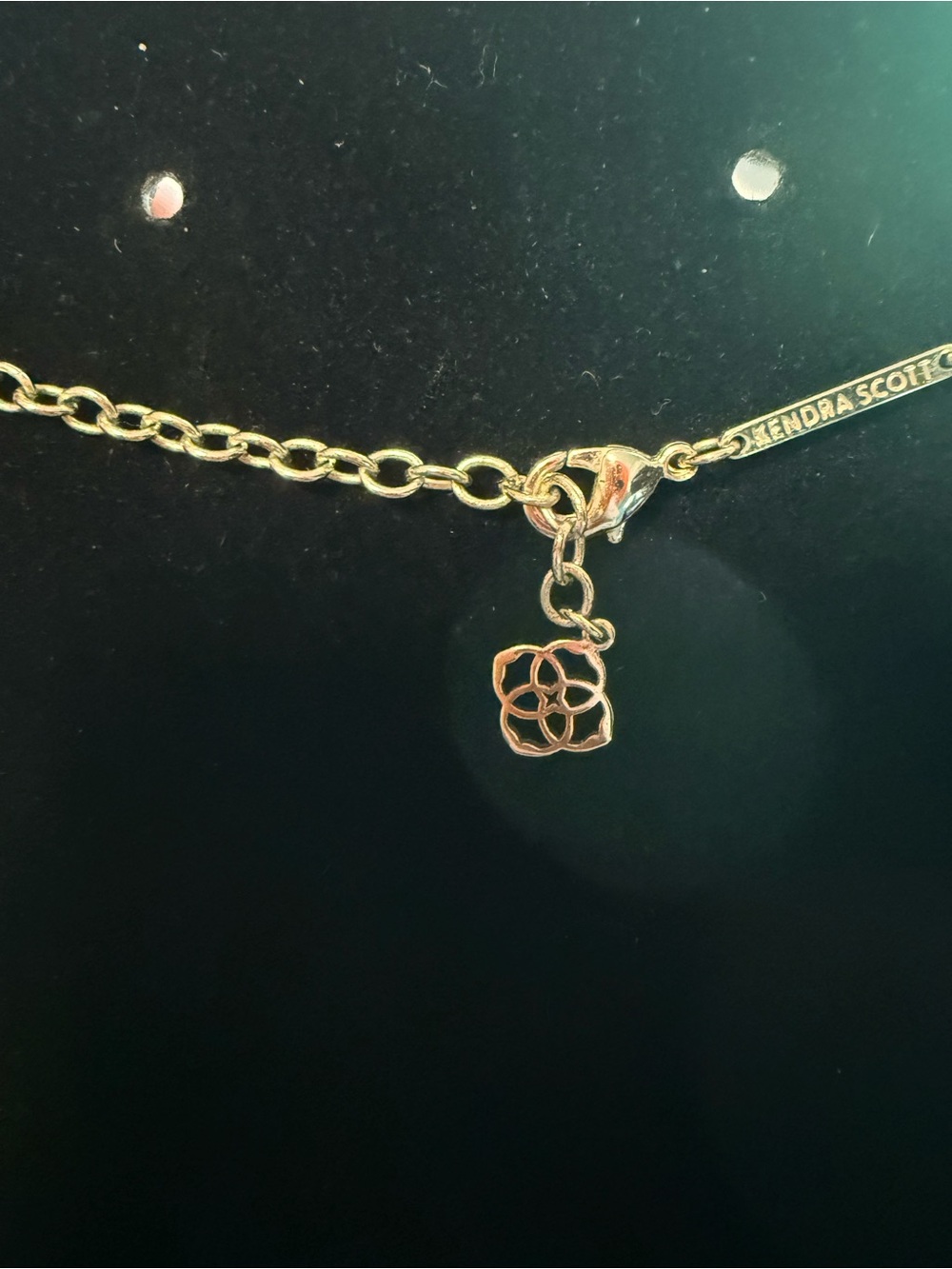 Kendra Scott Gold-Tone Crushed Abalone Layden Necklace. Limited Edition - Picture 7 of 7